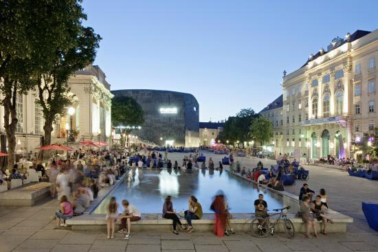 MuseumQuartier